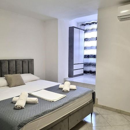 Rooms Vitoria On Joakim Square Poreč Kültér fotó